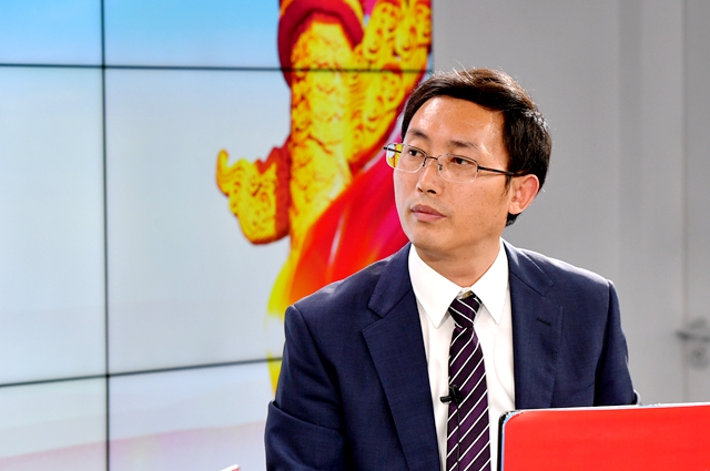 繼往是為了開來，那么開什么來？我們的未來是什么？我們現在站在什么歷史方位上？往哪里去走？