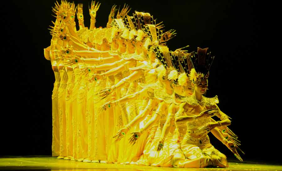 國僑辦“四海同春”藝術(shù)團在巴西里約熱內(nèi)盧進(jìn)行慰僑演出