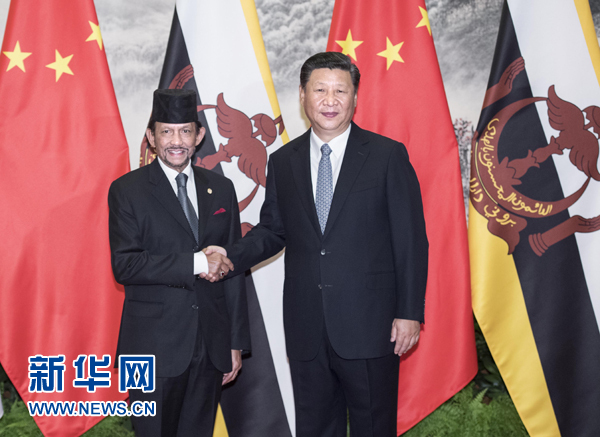 9月13日，國(guó)家主席習(xí)近平在北京人民大會(huì)堂同文萊蘇丹哈桑納爾舉行會(huì)談。 新華社記者 李濤 攝