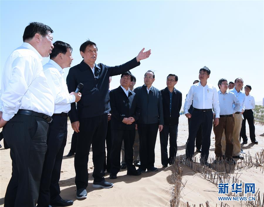 (時(shí)政)(2)栗戰(zhàn)書在內(nèi)蒙古檢查大氣污染防治法實(shí)施情況