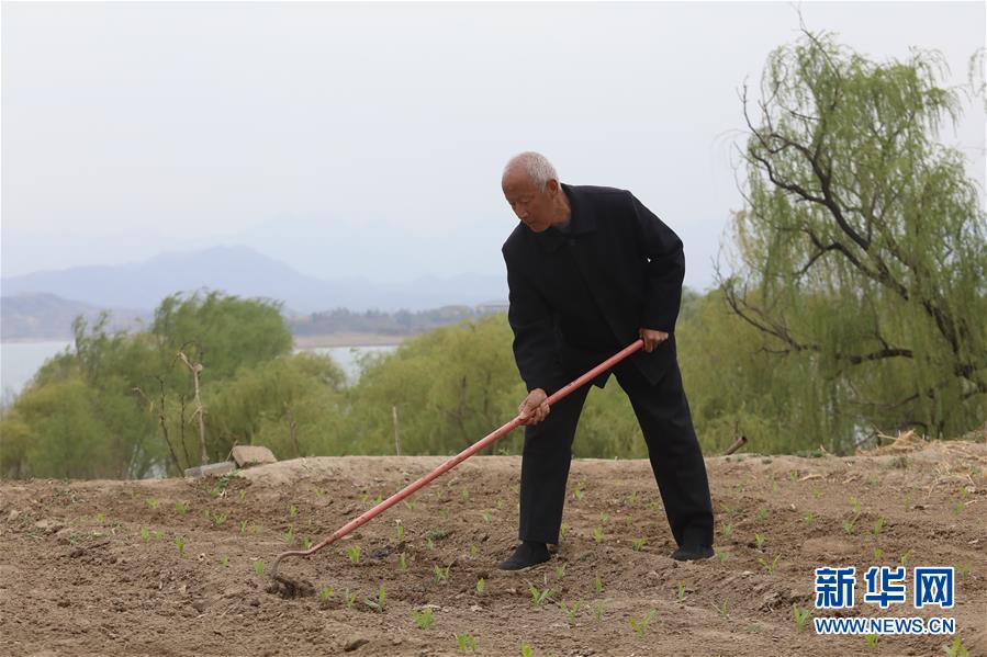 #（新華全媒頭條·壯麗70年·奮斗新時代·圖文互動）（5）奮斗的足跡——來自西柏坡的蹲點(diǎn)報告