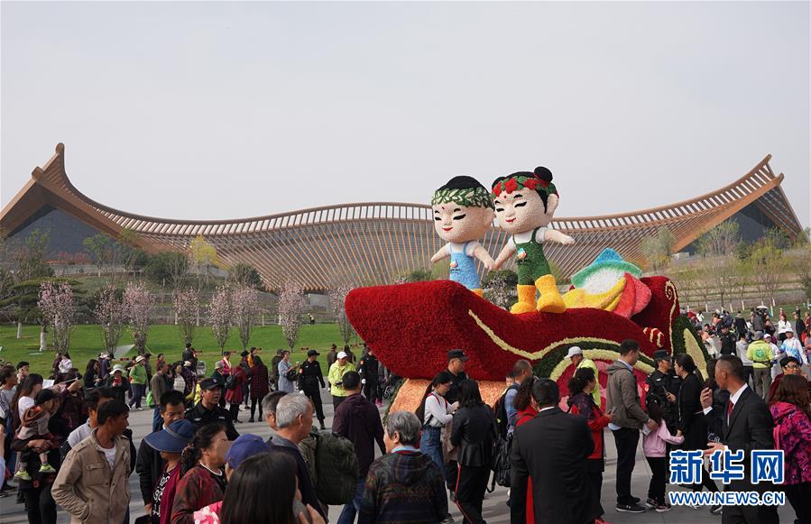 （新華全媒頭條·北京世園會(huì)·圖文互動(dòng)）（1）共繪人類生態(tài)文明美麗畫(huà)卷——從北京世園會(huì)看中國(guó)綠色發(fā)展的“世界貢獻(xiàn)”