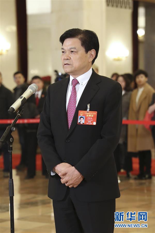 （兩會(huì)·面對面·XHDW）（5）全國人大代表接受采訪