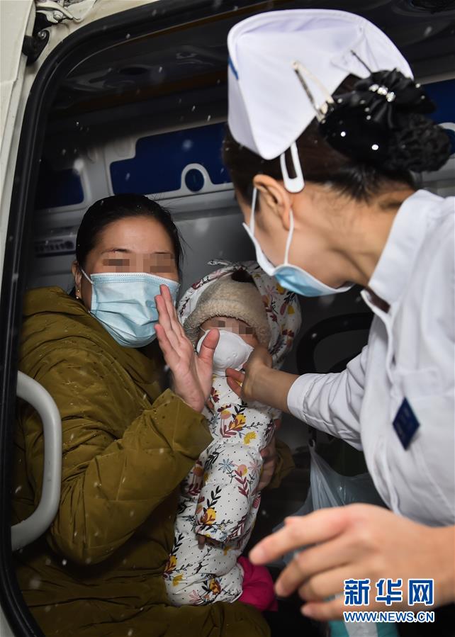 （聚焦疫情防控·圖文互動）（1）“等奇奇長大了，一定帶她再來北京”——北京9個月患兒出院記