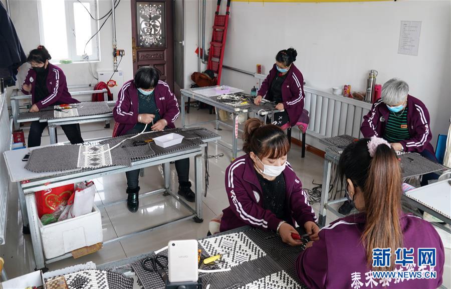 （在習(xí)近平新時(shí)代中國特色社會(huì)主義思想指引下——新時(shí)代新作為新篇章·習(xí)近平總書記關(guān)切事·圖文互動(dòng)）（2）助你飛翔，擁抱陽光——助力殘疾人脫貧攻堅(jiān)故事