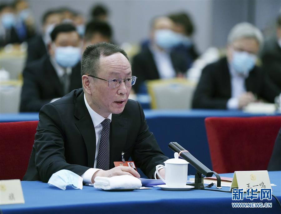 （新華全媒頭條·圖文互動(dòng)）（7）從人民中汲取磅礴力量——習(xí)近平總書(shū)記同出席2020年全國(guó)兩會(huì)人大代表、政協(xié)委員共商國(guó)是紀(jì)實(shí)