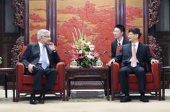孟建柱會(huì)見巴基斯坦外長(zhǎng)和總理國家安全顧問