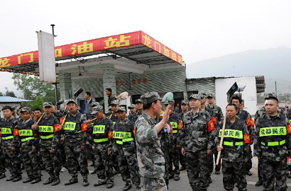 災(zāi)區(qū)見(jiàn)聞:民兵救援隊(duì)