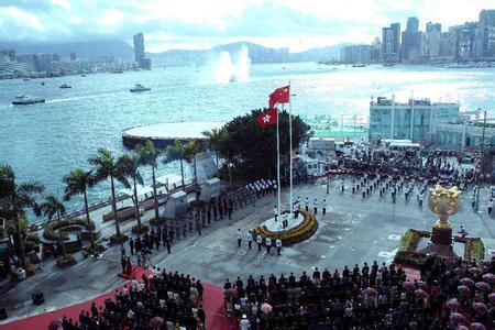今年7月1日香港將迎來回歸祖國20周年，這是一件大事、盛事