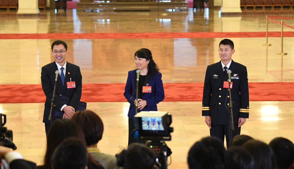 孟祥飛、李媛、曹先建接受采訪