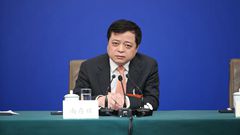 全國政協(xié)常委、全國工商聯(lián)副主席、正泰集團(tuán)董事長 南存輝