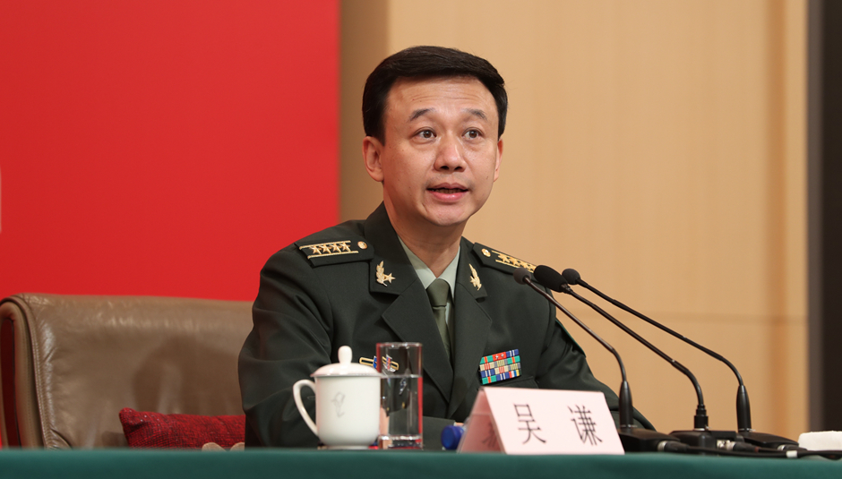 國防部新聞局局長、國防部新聞發(fā)言人吳謙大校介紹相關(guān)情況