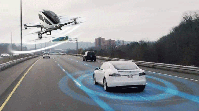 無人機(jī)無人車 你敢坐嗎？