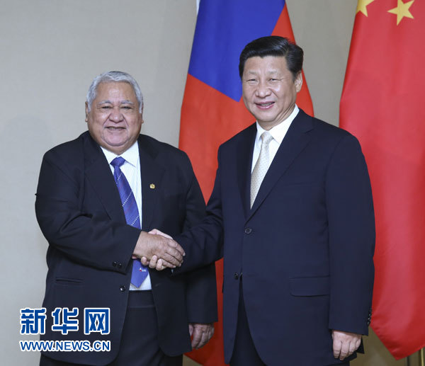 11月22日，中國(guó)國(guó)家主席習(xí)近平在斐濟(jì)楠迪會(huì)見(jiàn)薩摩亞總理圖伊拉埃帕。 新華社記者姚大偉攝