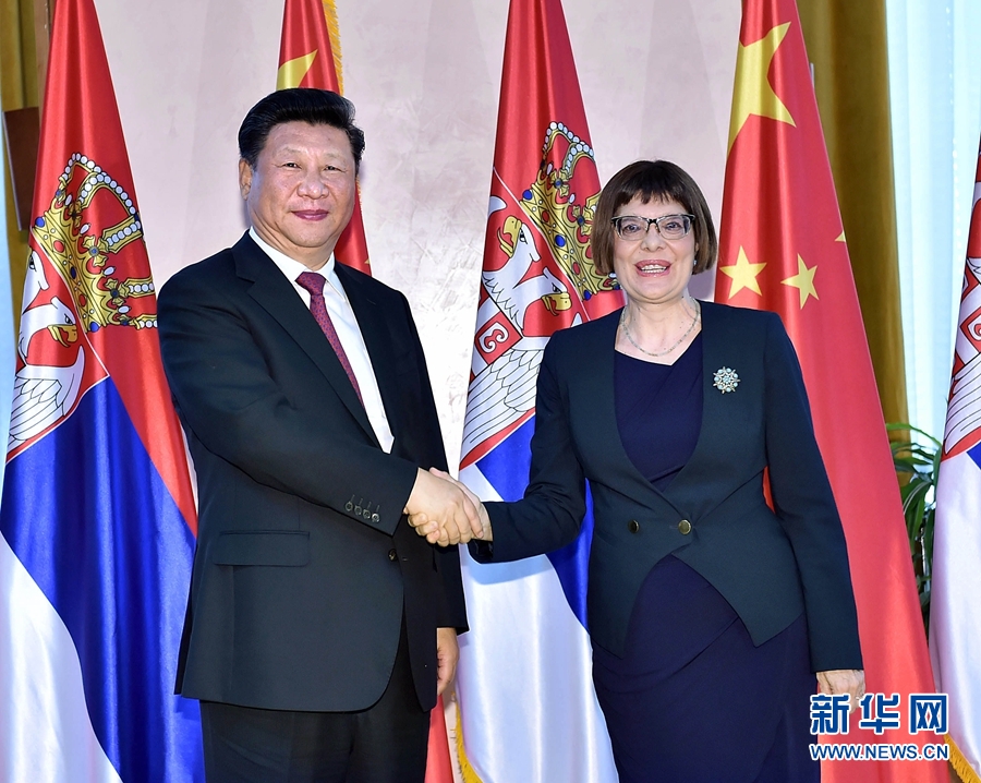 6月18日，國家主席習(xí)近平在貝爾格萊德會見塞爾維亞國民議會議長戈伊科維奇。 新華社記者李濤攝