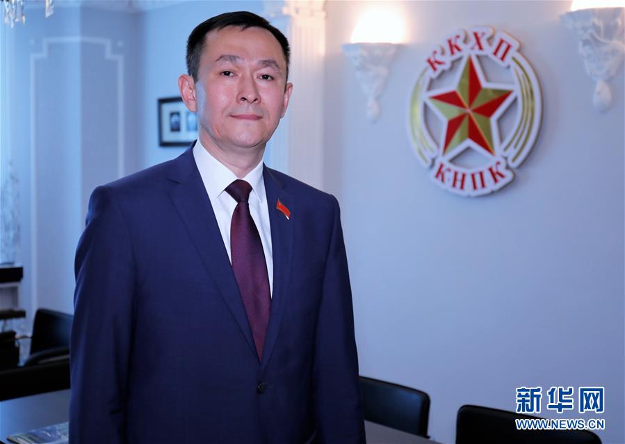 （國際·圖文互動）專訪：中美經(jīng)貿(mào)摩擦應回到談判軌道——訪哈薩克斯坦共產(chǎn)人民黨中央委員會書記科努羅夫